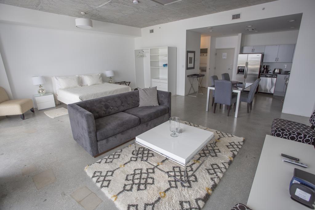 Real Living Hotel Residence Miami Luaran gambar