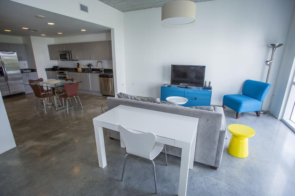 Real Living Hotel Residence Miami Luaran gambar