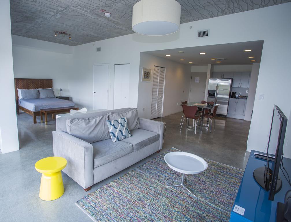 Real Living Hotel Residence Miami Luaran gambar