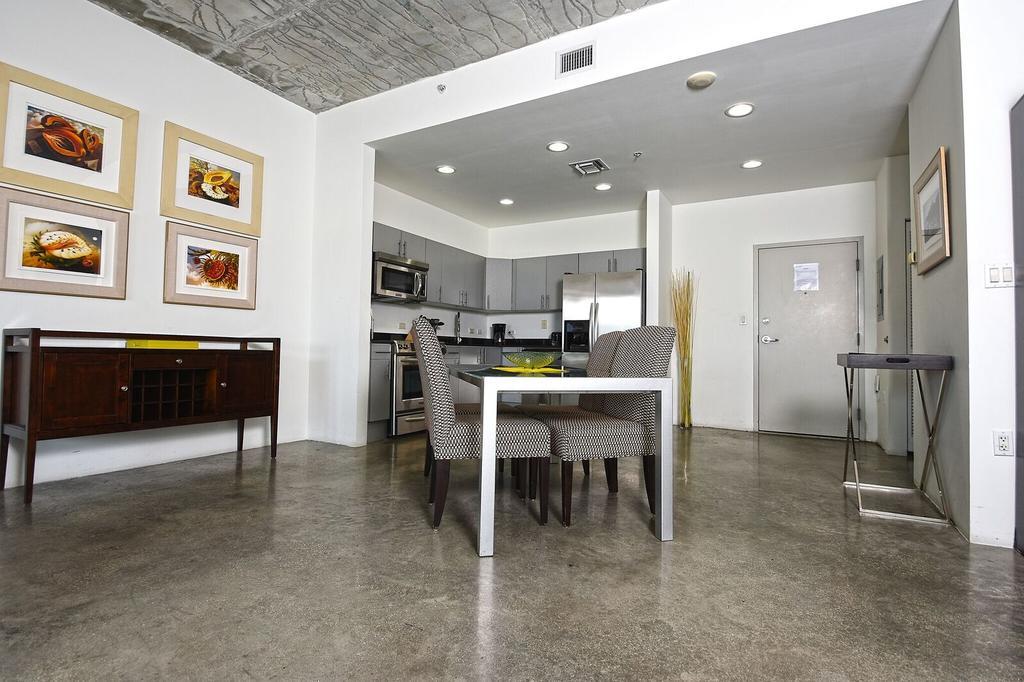Real Living Hotel Residence Miami Luaran gambar