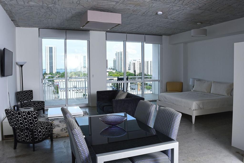 Real Living Hotel Residence Miami Luaran gambar
