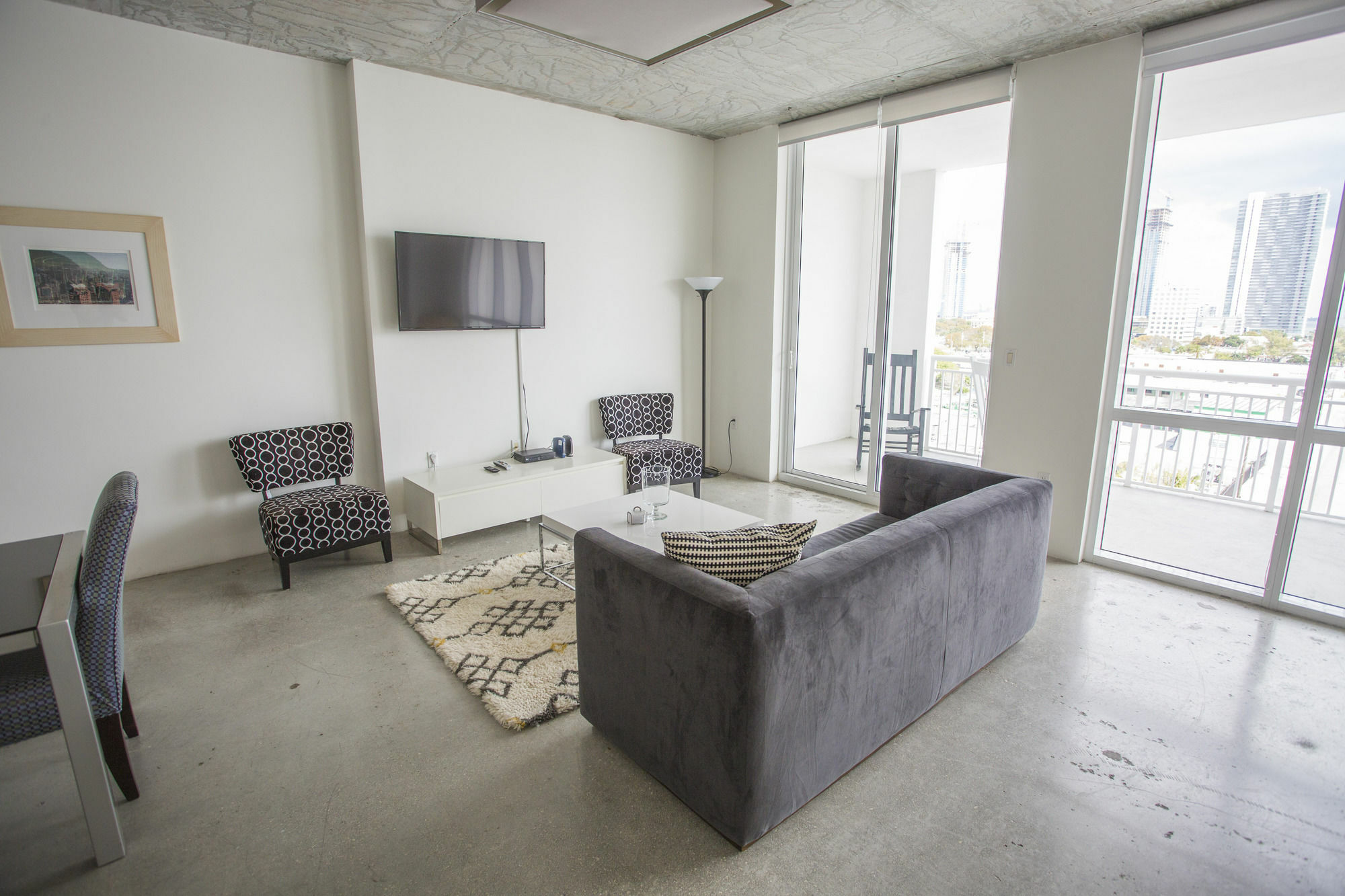 Real Living Hotel Residence Miami Luaran gambar