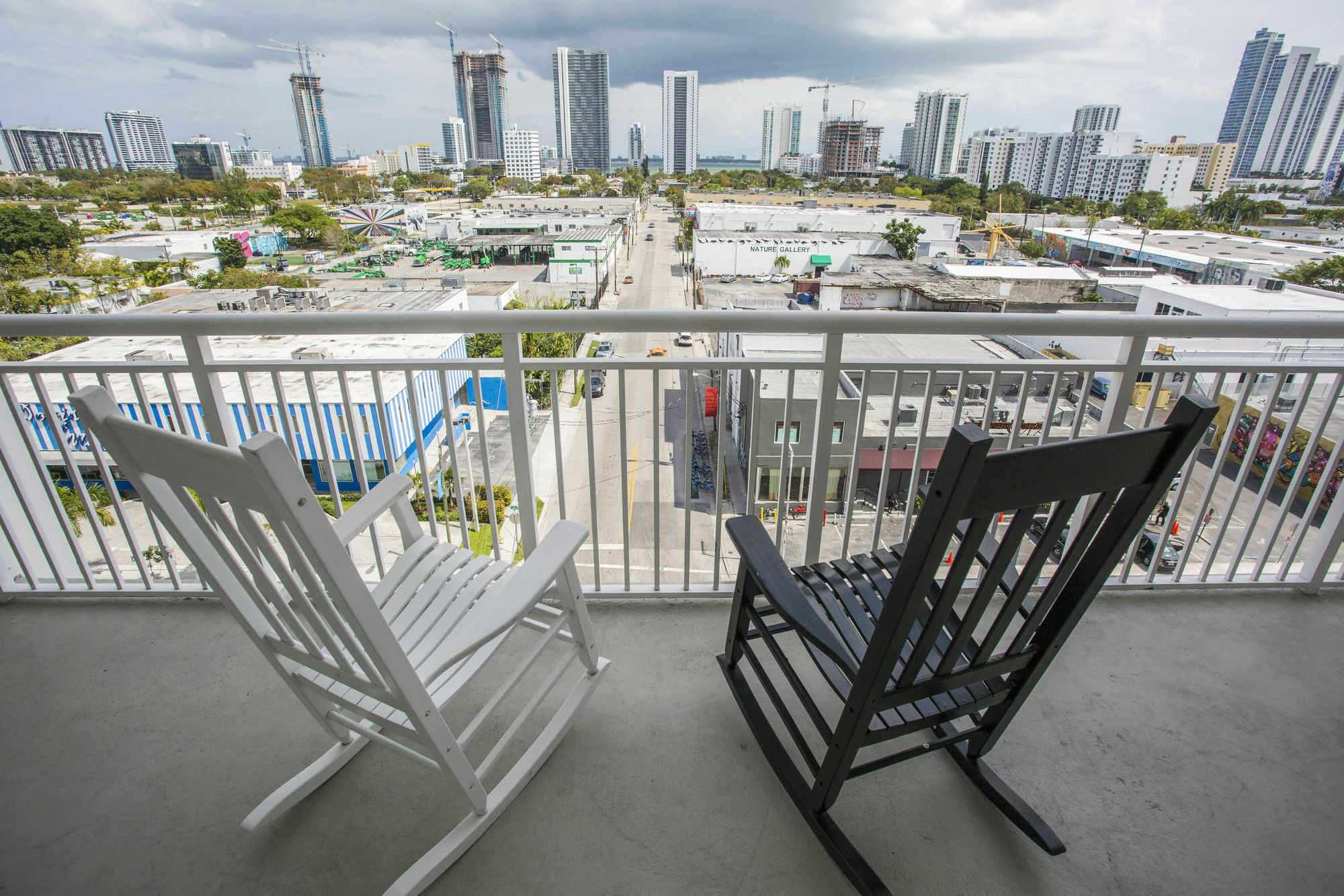 Real Living Hotel Residence Miami Luaran gambar